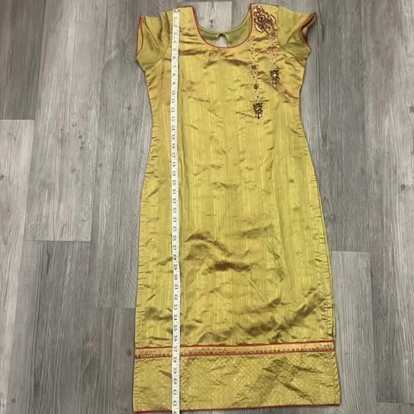 Women’s handmade kurta, EUC - Picture 9 of 10